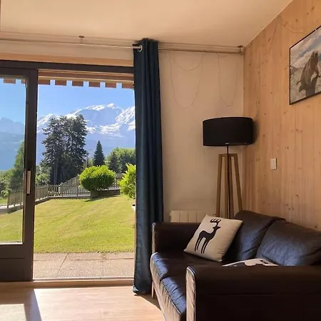 Apartment La Marmotte: Vue Mont Blanc, Terrasse, Parking Combloux