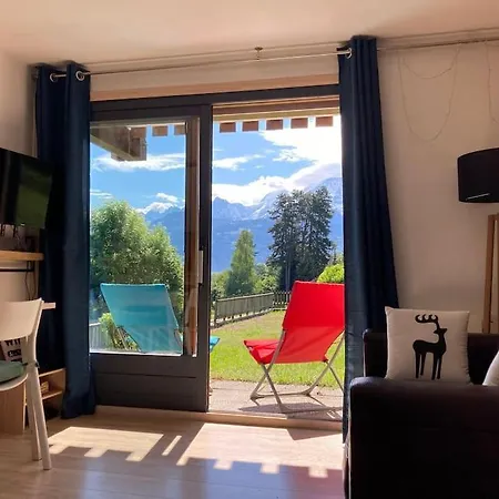 Apartment La Marmotte: Vue Mont Blanc, Terrasse, Parking Combloux
